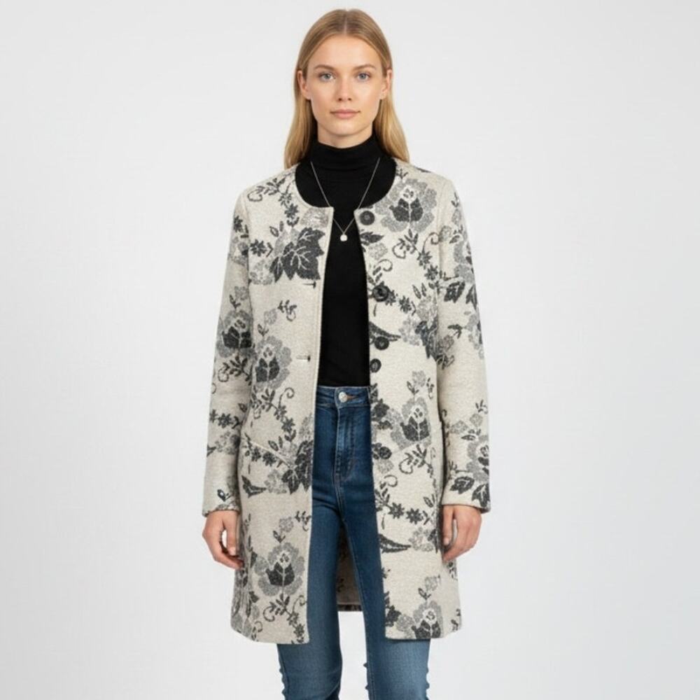 Lucy & Laurel Anthropologie Wool Blend Button Front Coat Womens Sz M Cream Black